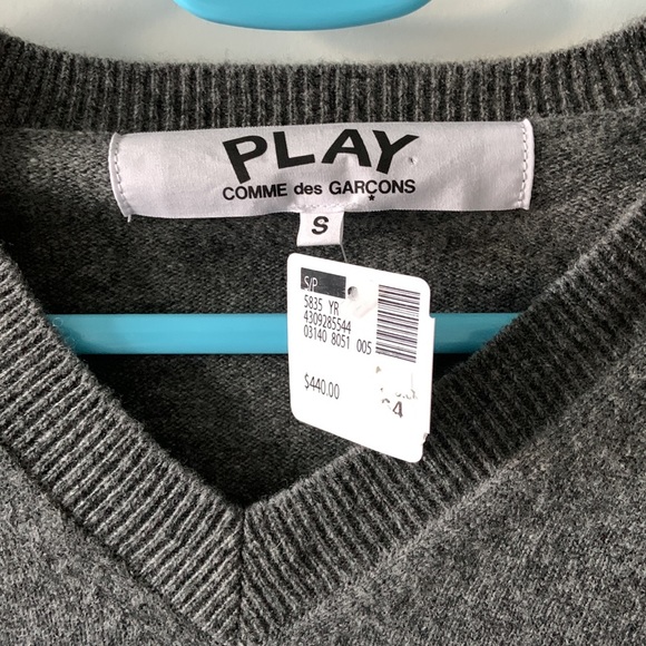 Comme de garçon play gray sweater - Picture 2 of 4